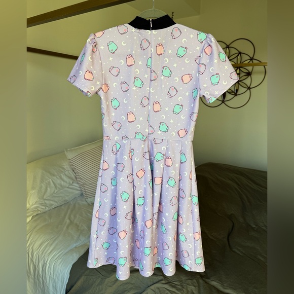 Pusheen x Unique Vintage Fit & Flare Dress Size S Lavender & Black Ultra Rare - Picture 2 of 5
